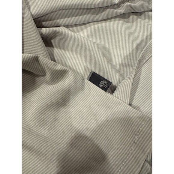 Mountain Hardware  Gray 1/2 Button Front Tunic Top Women's Size Large - Picture 7 of 10